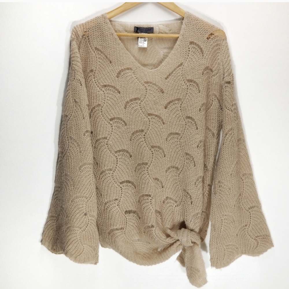 Anthropologie/ Elsamanda crochet top/sweater-small
